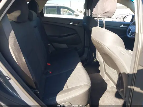 KM8J2CA48KU938997 2019 HYUNDAI TUCSON - Image 8