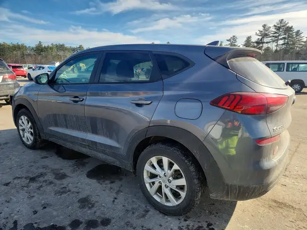 KM8J2CA48KU939499 2019 HYUNDAI TUCSON - Image 2