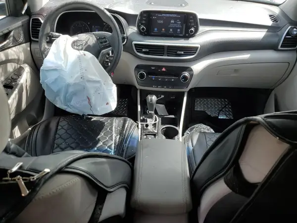 KM8J2CA48KU960725 2019 HYUNDAI TUCSON - Image 8