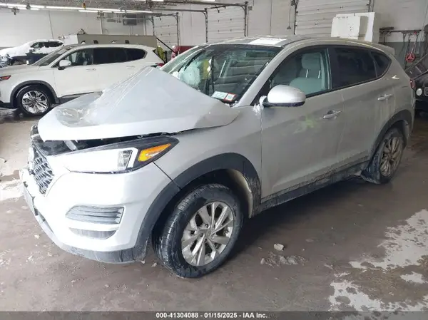 KM8J2CA48KU982613 2019 HYUNDAI TUCSON - Image 2
