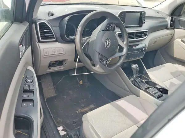 KM8J2CA48MU288295 2021 HYUNDAI TUCSON - Image 8