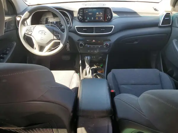KM8J2CA48MU319500 2021 HYUNDAI TUCSON - Image 8