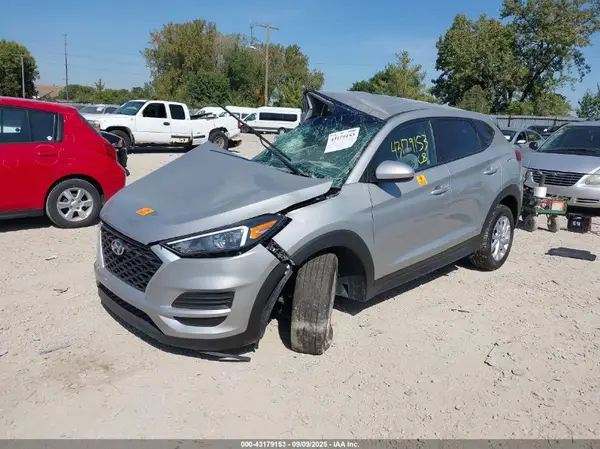 KM8J2CA48MU329508 2021 HYUNDAI TUCSON - Image 2