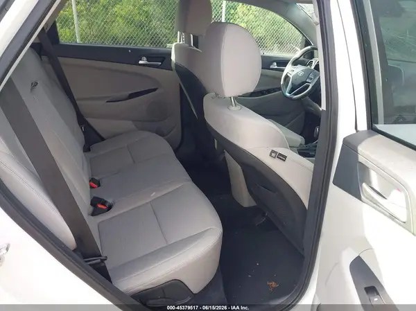 KM8J2CA48MU344736 2021 HYUNDAI TUCSON - Image 8