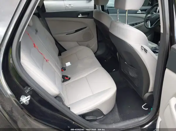 KM8J2CA48MU373363 2021 HYUNDAI TUCSON - Image 8