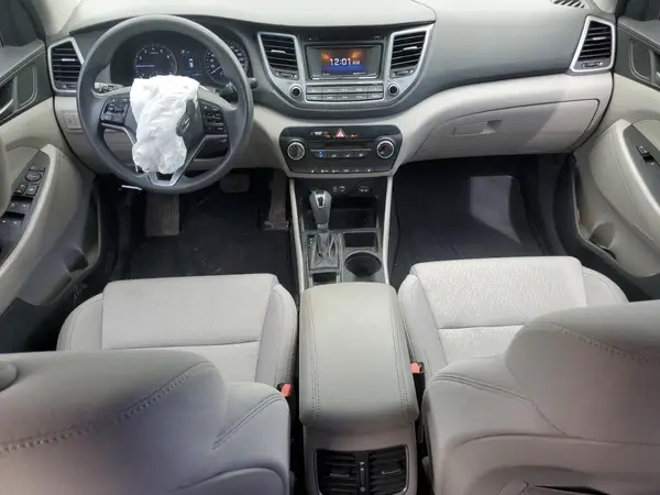 KM8J2CA49HU429798 2017 HYUNDAI TUCSON - Image 8