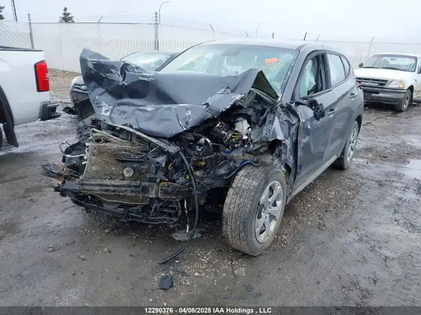 KM8J2CA49HU579541 2017 HYUNDAI TUCSON - Image 2