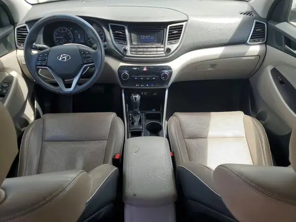 KM8J2CA49JU645379 2018 HYUNDAI TUCSON - Image 8