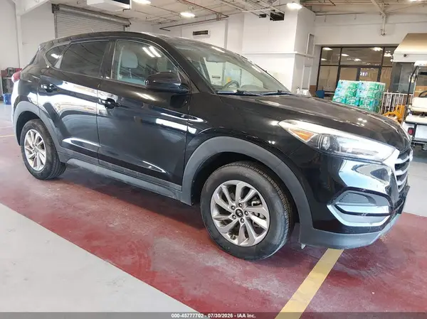 KM8J2CA49JU656141 2018 HYUNDAI TUCSON - Image 1