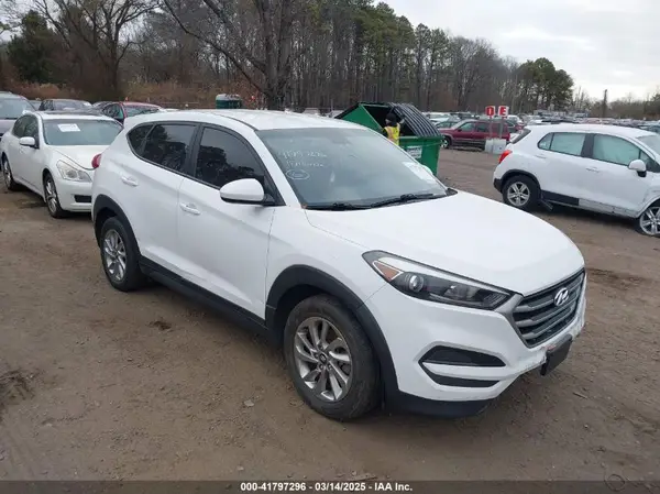 KM8J2CA49JU662845 2018 HYUNDAI TUCSON - Image 1