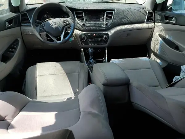 KM8J2CA49JU702938 2018 HYUNDAI TUCSON - Image 8
