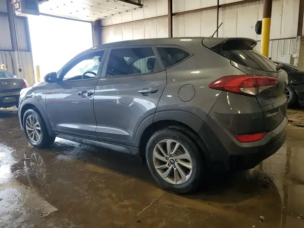 KM8J2CA49JU741481 2018 HYUNDAI TUCSON - Image 2
