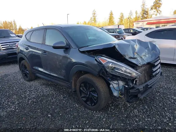 KM8J2CA49JU756479 2018 HYUNDAI TUCSON - Image 1