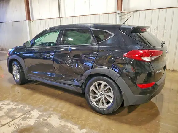 KM8J2CA49JU768101 2018 HYUNDAI TUCSON - Image 2