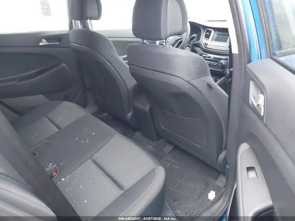 KM8J2CA49JU776487 2018 HYUNDAI TUCSON - Image 8