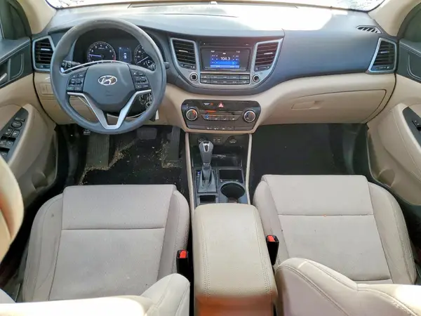 KM8J2CA49JU793600 2018 HYUNDAI TUCSON - Image 8