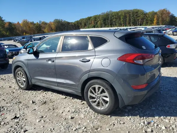 KM8J2CA49JU806698 2018 HYUNDAI TUCSON - Image 2
