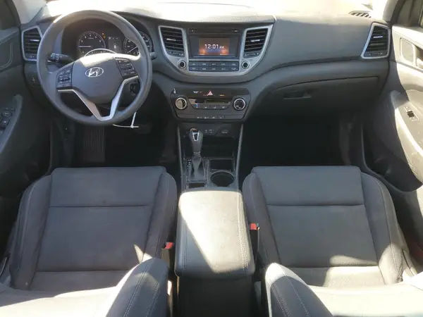 KM8J2CA49JU806698 2018 HYUNDAI TUCSON - Image 8