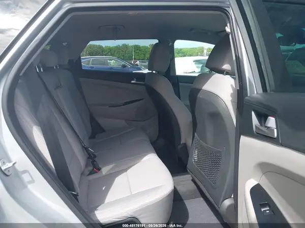 KM8J2CA49KU066121 2019 HYUNDAI TUCSON - Image 8