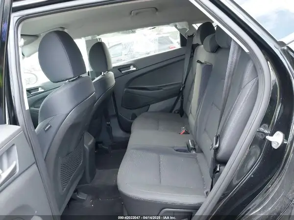 KM8J2CA49KU072789 2019 HYUNDAI TUCSON - Image 8