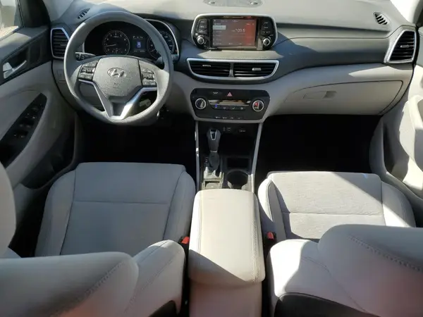 KM8J2CA49KU074882 2019 HYUNDAI TUCSON - Image 8