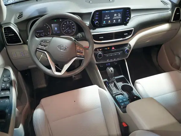 KM8J2CA49KU082058 2019 HYUNDAI TUCSON - Image 8