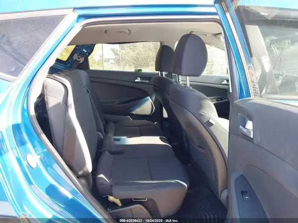 KM8J2CA49KU841386 2019 HYUNDAI TUCSON - Image 8