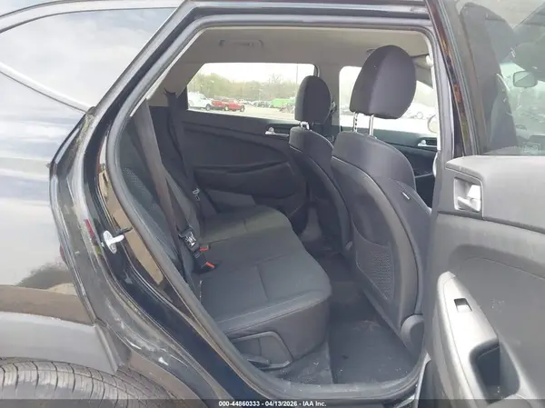 KM8J2CA49KU848886 2019 HYUNDAI TUCSON - Image 8