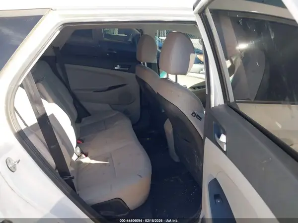 KM8J2CA49KU860990 2019 HYUNDAI TUCSON - Image 8