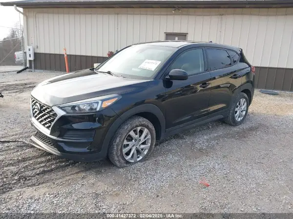 KM8J2CA49KU867745 2019 HYUNDAI TUCSON - Image 2