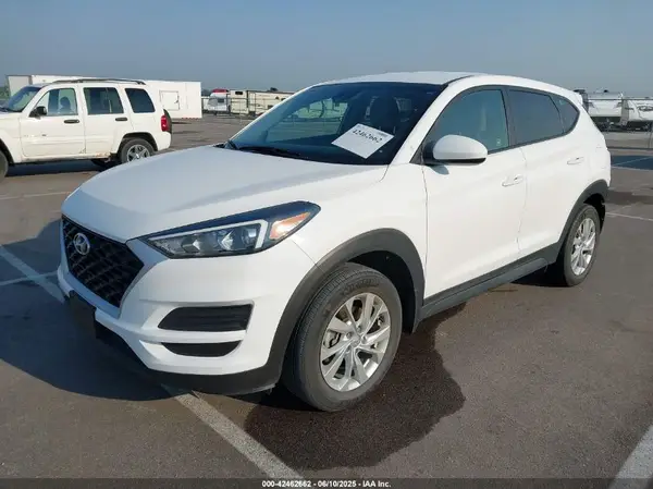 KM8J2CA49KU872136 2019 HYUNDAI TUCSON - Image 2