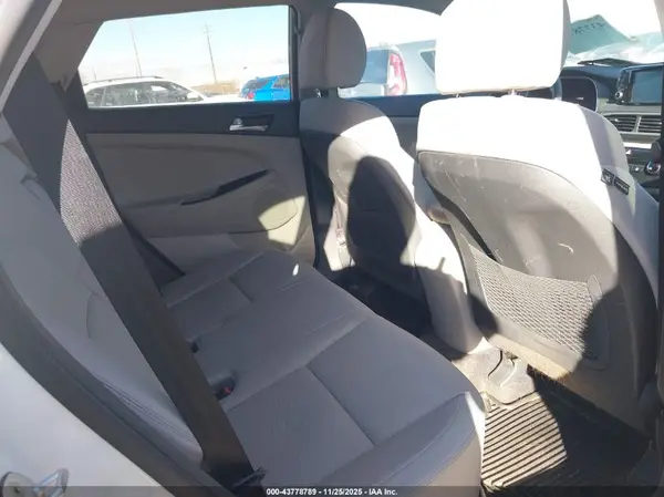 KM8J2CA49KU879491 2019 HYUNDAI TUCSON - Image 8