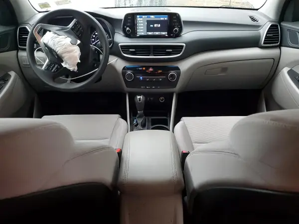 KM8J2CA49KU885758 2019 HYUNDAI TUCSON - Image 8