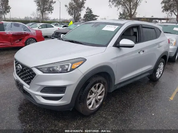 KM8J2CA49KU889180 2019 HYUNDAI TUCSON - Image 2