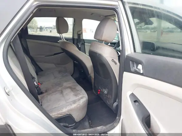 KM8J2CA49KU891267 2019 HYUNDAI TUCSON - Image 8