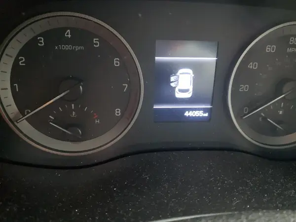 KM8J2CA49KU899109 2019 HYUNDAI TUCSON - Image 8