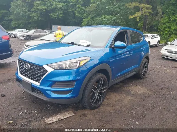 KM8J2CA49KU940175 2019 HYUNDAI TUCSON - Image 2