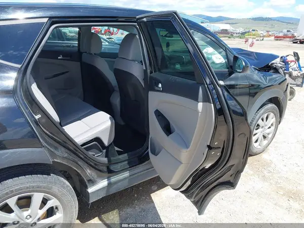 KM8J2CA49KU960748 2019 HYUNDAI TUCSON - Image 8