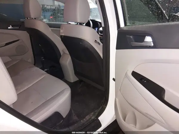 KM8J2CA49KU980028 2019 HYUNDAI TUCSON - Image 8