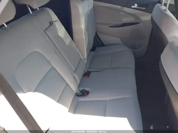 KM8J2CA49LU076083 2020 HYUNDAI TUCSON - Image 8