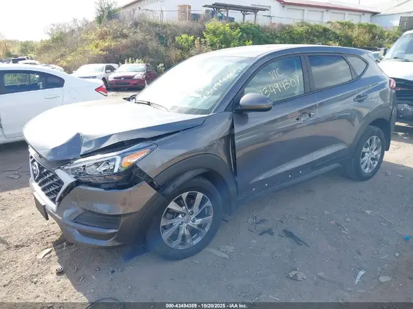 KM8J2CA49LU117487 2020 HYUNDAI TUCSON - Image 2