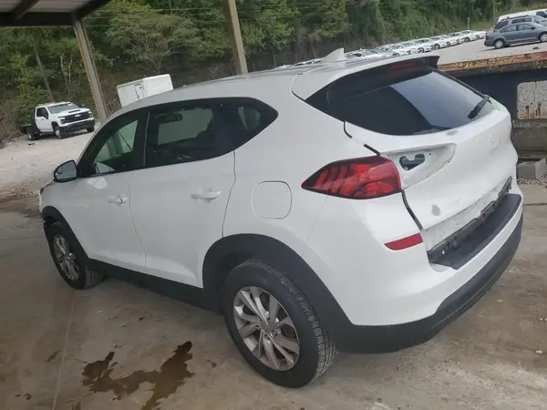 KM8J2CA49LU130689 2020 HYUNDAI TUCSON - Image 2