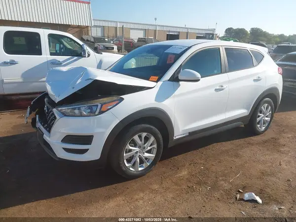 KM8J2CA49LU130756 2020 HYUNDAI TUCSON - Image 2