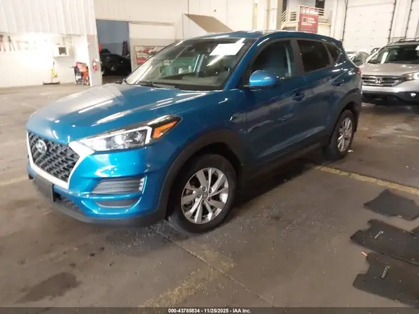 KM8J2CA49LU162719 2020 HYUNDAI TUCSON - Image 2