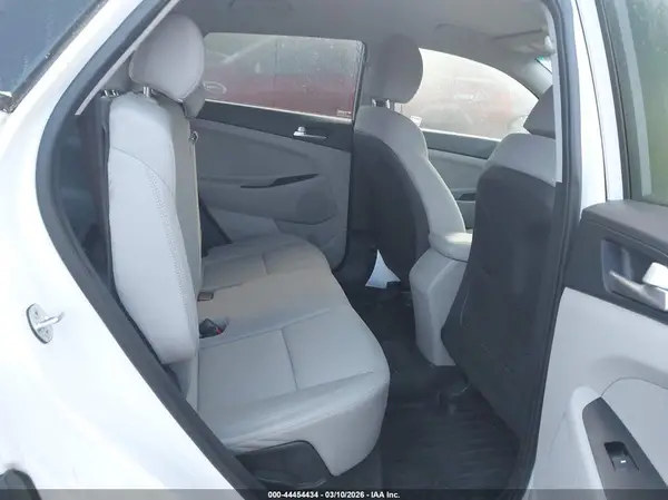 KM8J2CA49LU223289 2020 HYUNDAI TUCSON - Image 8