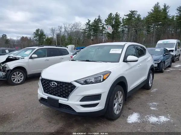 KM8J2CA49LU233241 2020 HYUNDAI TUCSON - Image 2