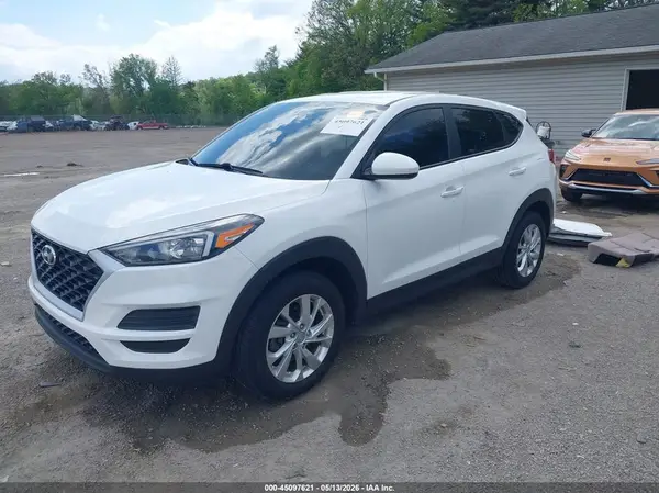 KM8J2CA49MU285809 2021 HYUNDAI TUCSON - Image 2