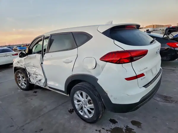 KM8J2CA49MU321725 2021 HYUNDAI TUCSON - Image 2