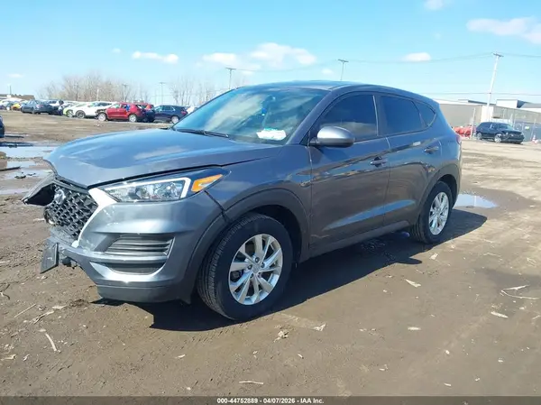 KM8J2CA49MU373744 2021 HYUNDAI TUCSON - Image 2