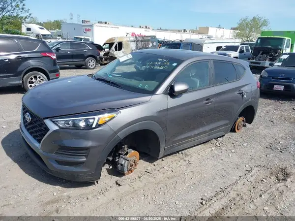 KM8J2CA49MU390950 2021 HYUNDAI TUCSON - Image 2